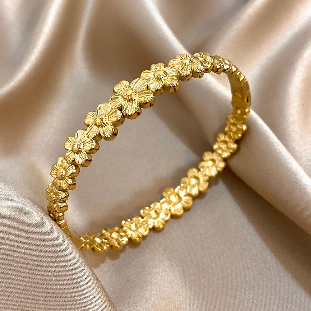 Full Circle Small Flower Stainless Steel Open Spring Bnagles Bracelet for Women Floral Cuff Bracelets Wristband Party Jewelry
