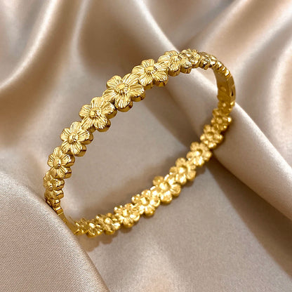 Full Circle Small Flower Stainless Steel Open Spring Bnagles Bracelet for Women Floral Cuff Bracelets Wristband Party Jewelry