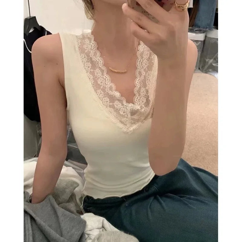 Spring Autumn Women's Slim Fit Lace Trim V-Ne Strap Vest Top Svel Inner Wear Base Layer Sweet Sle Elastic Fiber